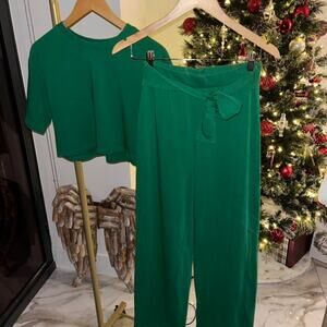 Green zara cropped top and